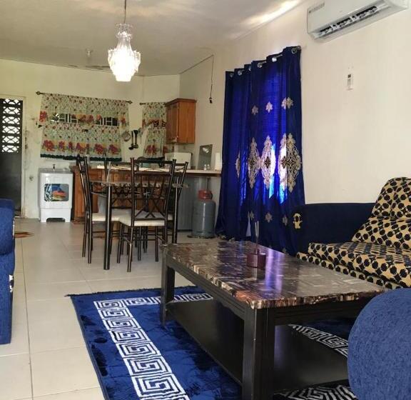 تختخواب و صبحانه Cams Hide Away Suite