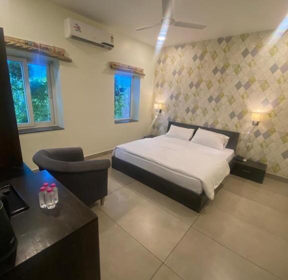 住宿加早餐  Cedar