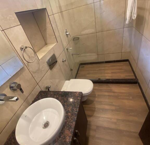 住宿加早餐  Cedar