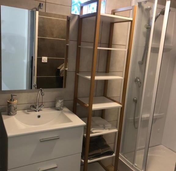 ベッドアンドブレックファースト Fromental