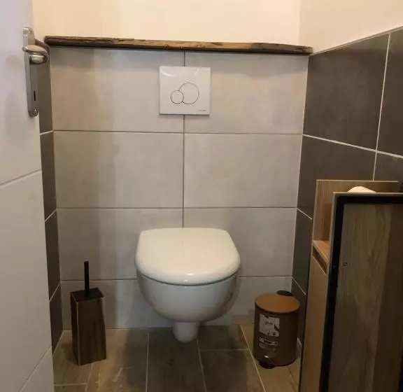 ベッドアンドブレックファースト Fromental