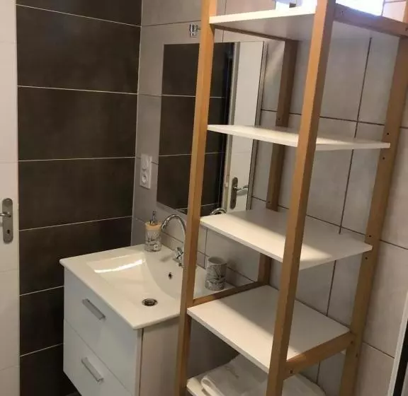 ベッドアンドブレックファースト Fromental