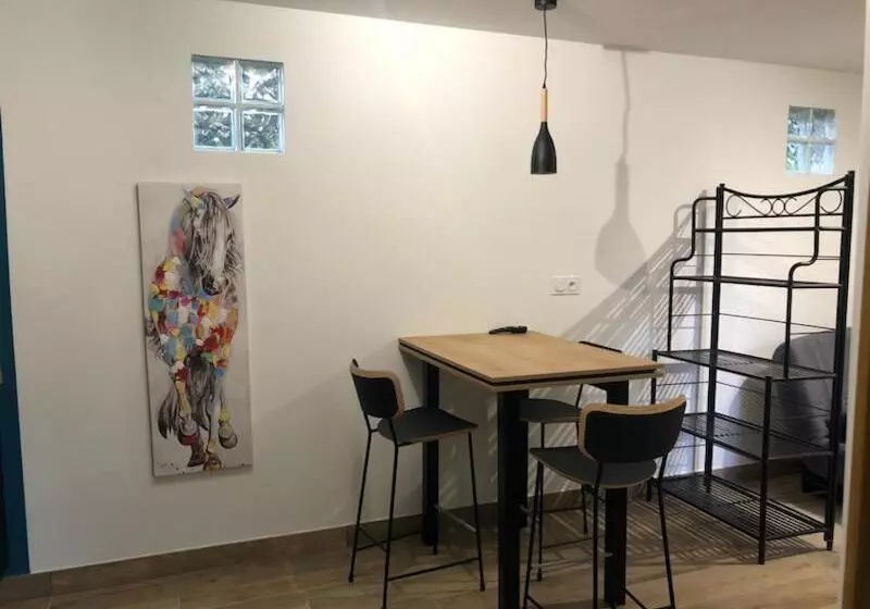 ベッドアンドブレックファースト Fromental