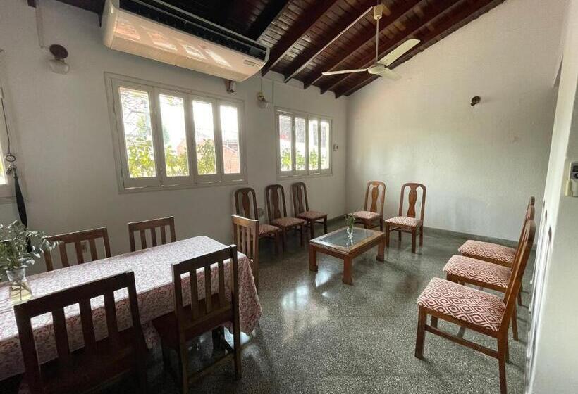 تختخواب و صبحانه Habitación En El Microcentro De Asunción