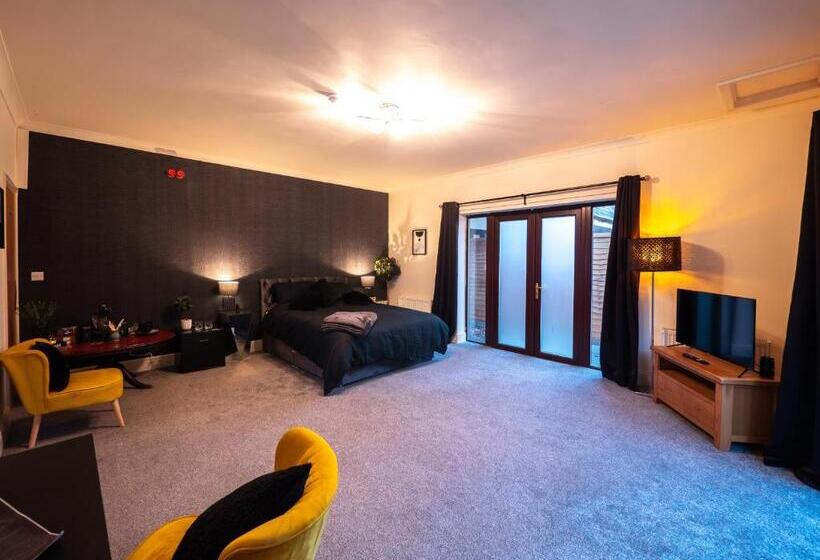 ベッドアンドブレックファースト The Mirage