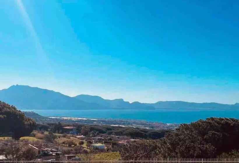 Aamiaismajoitus (B&B) Villa Confortevole Con Vista Sul Golfo