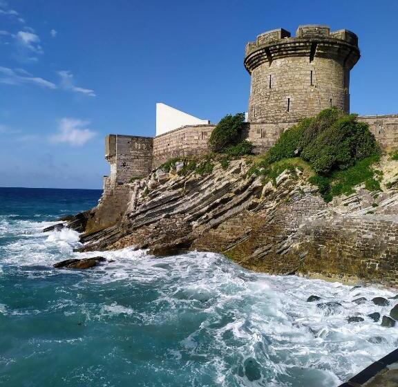 تختخواب و صبحانه Xoko Gorri