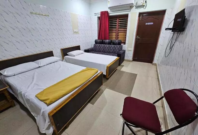 ホテル Arunachala Guest House