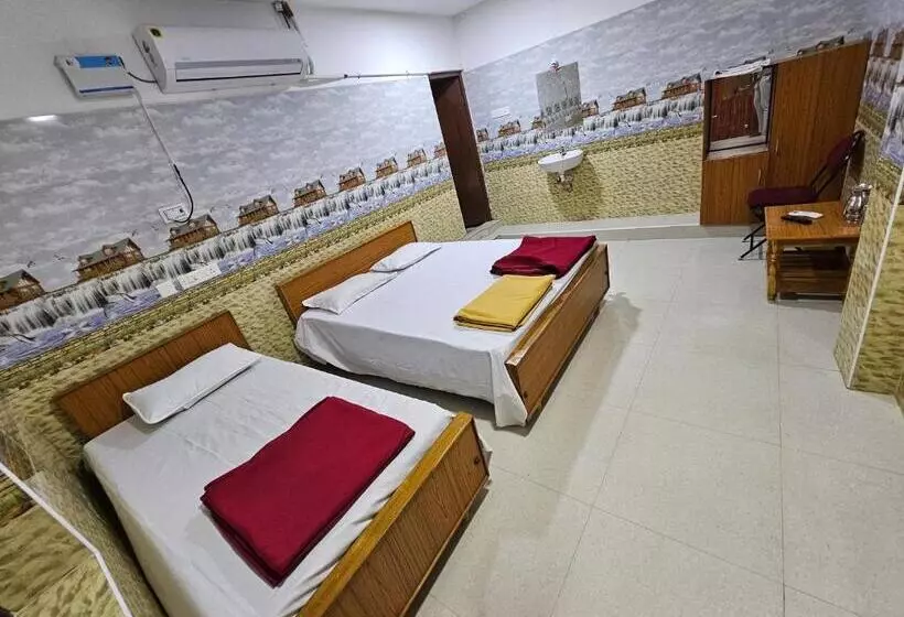 ホテル Arunachala Guest House