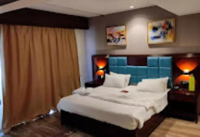 Hotel Del