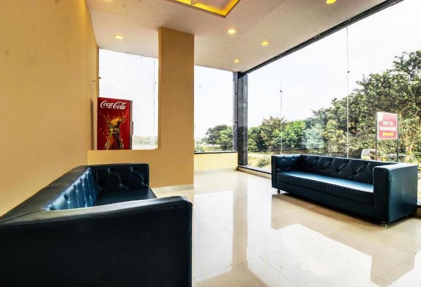 Отель Collection O Mint Park