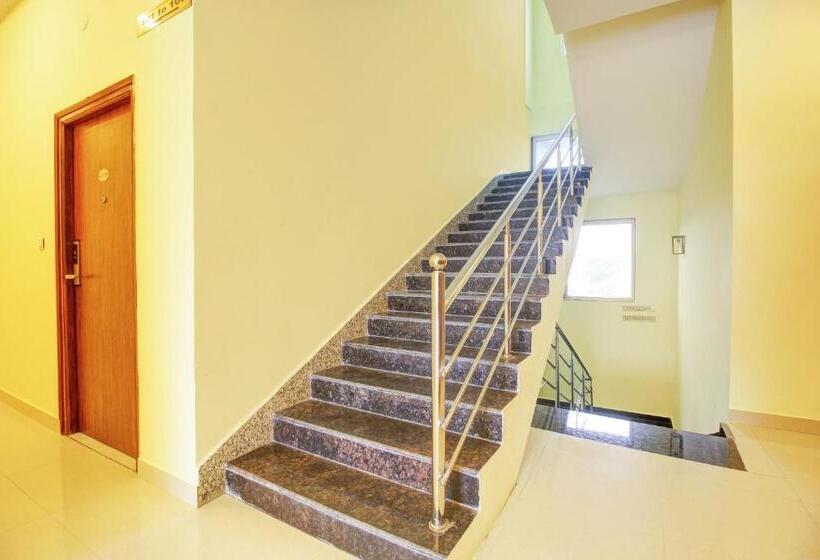 Отель Collection O Mint Park