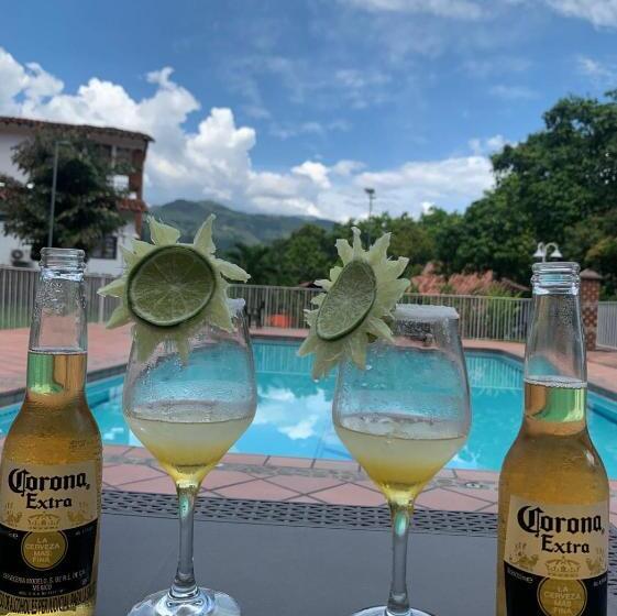 Отель El Quijote