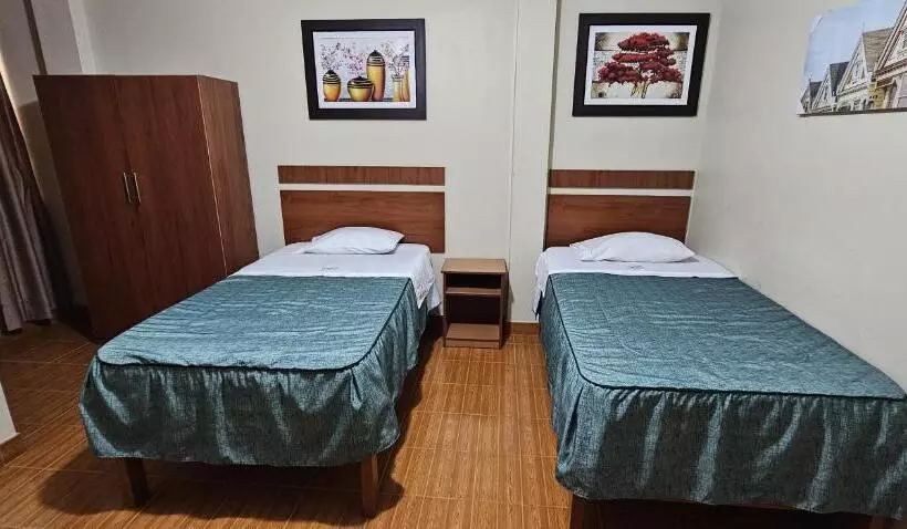 هتل Hostal Vega S Nazca