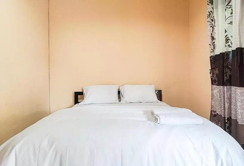 Hotelli Reddoorz Syariah Near Terminal Alam Barajo Jambi