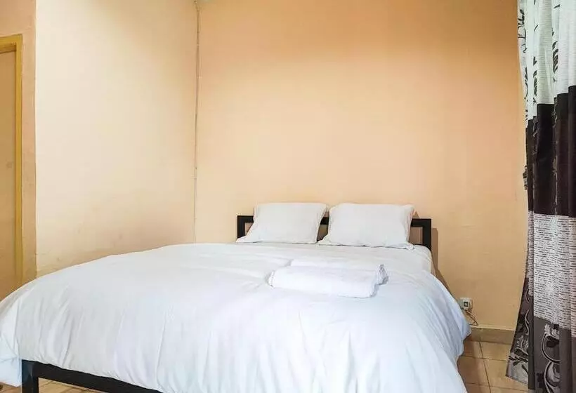 Hotelli Reddoorz Syariah Near Terminal Alam Barajo Jambi