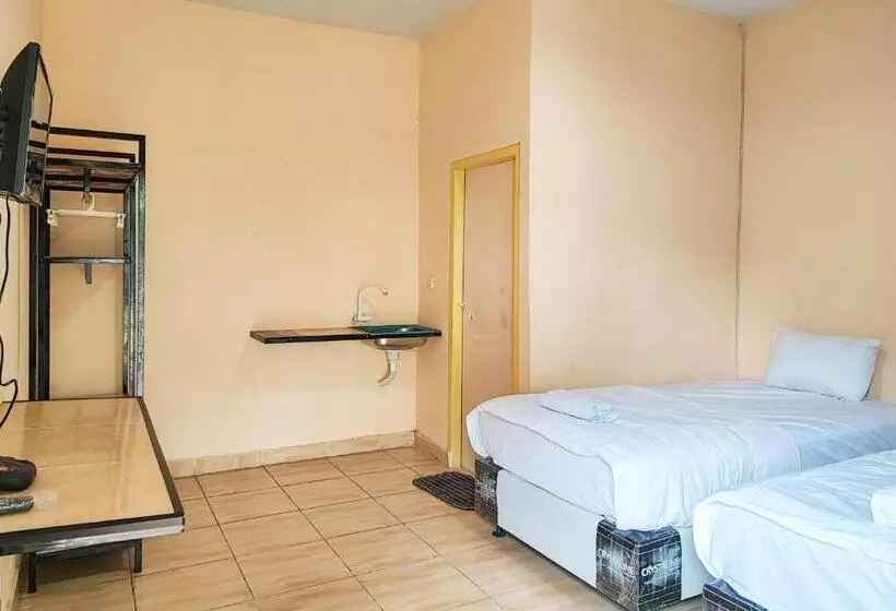 Hotelli Reddoorz Syariah Near Terminal Alam Barajo Jambi