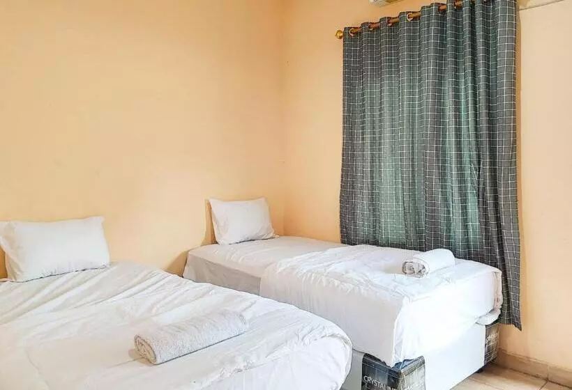 Hotelli Reddoorz Syariah Near Terminal Alam Barajo Jambi