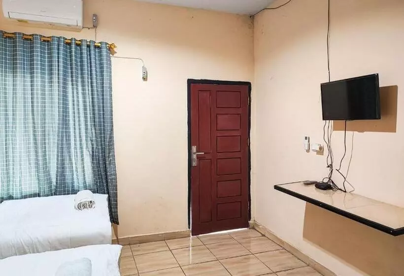 Hotelli Reddoorz Syariah Near Terminal Alam Barajo Jambi