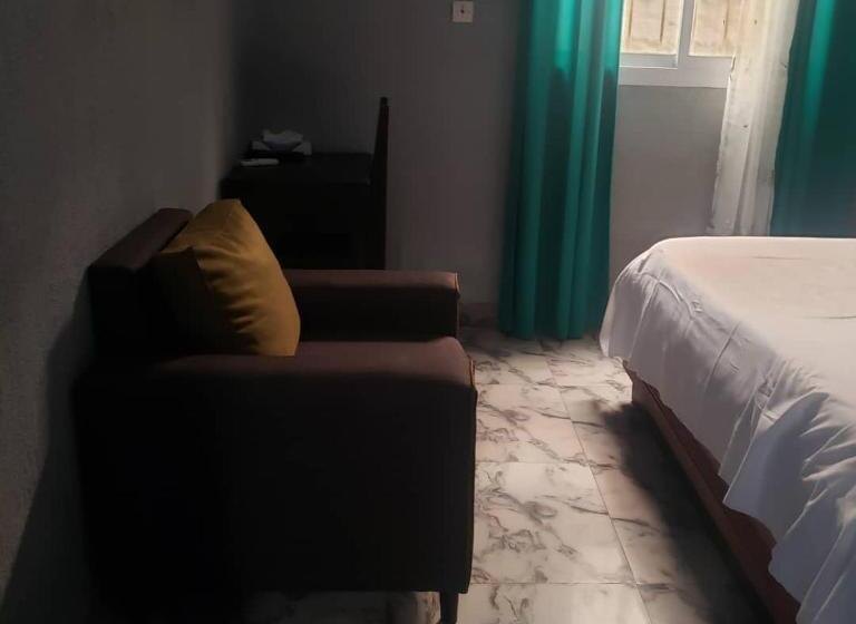 هتل Sunrise Center Bonapriso 101