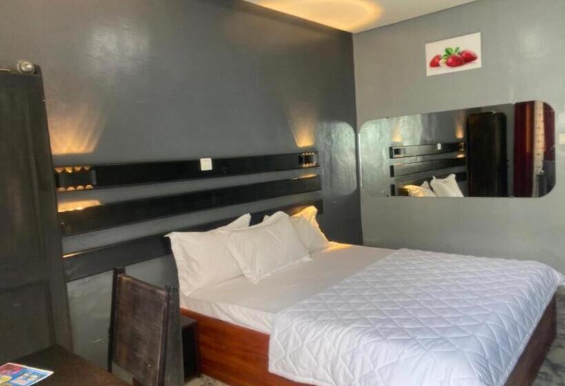 هتل Sunrise Center Bonapriso 101