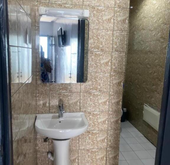 هتل Sunrise Center Bonapriso 101