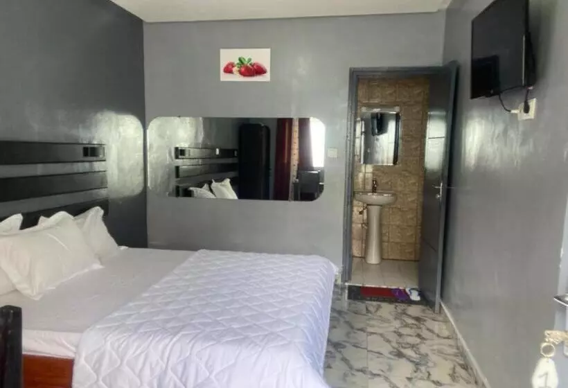 هتل Sunrise Center Bonapriso   101