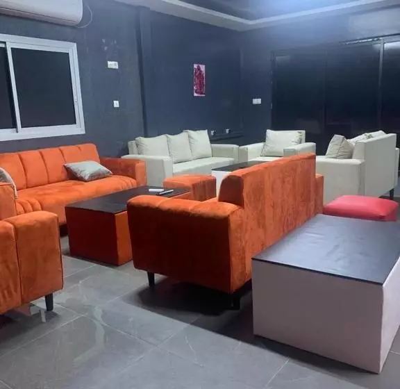 هتل Sunrise Center Bonapriso   101