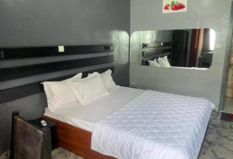 هتل Sunrise Center Bonapriso   101