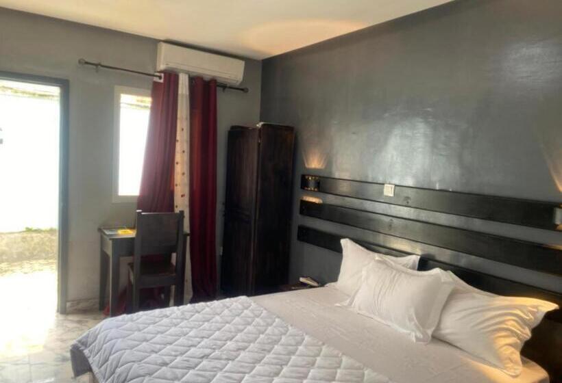 هتل Sunrise Center Bonapriso 101