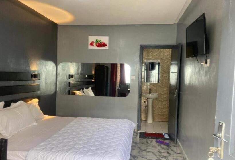 هتل Sunrise Center Bonapriso 101