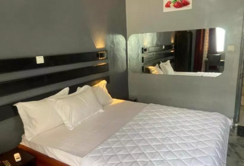 هتل Sunrise Center Bonapriso   101