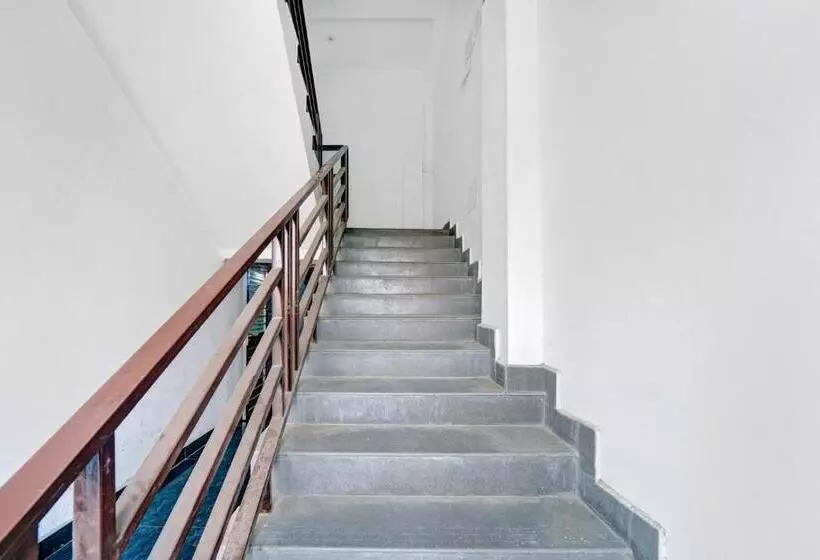 Oyo Flagship Hotel Blue Gram Inn