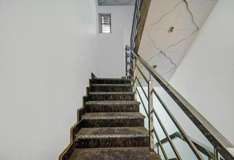 Oyo Flagship Hotel S Square Guest House