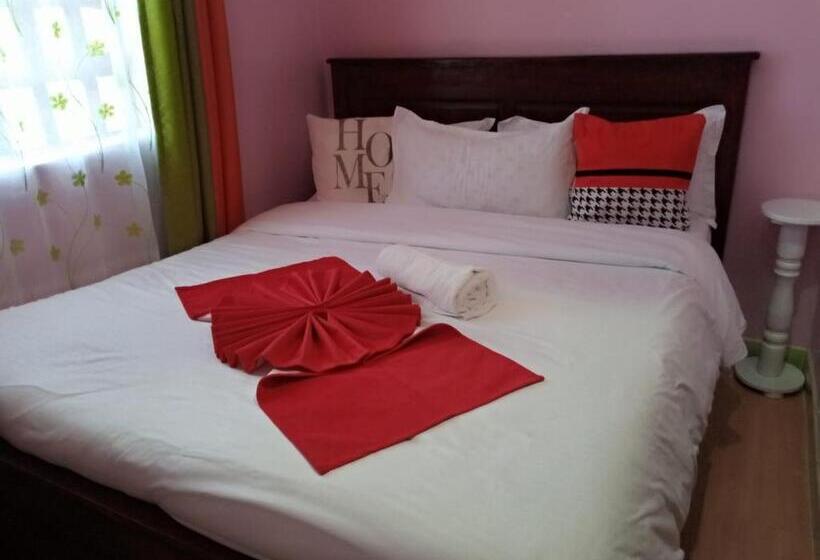 پانسیون Cherry Vasha Homes