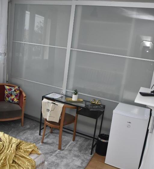 بنسيون Chez Mr Le Légionnaire