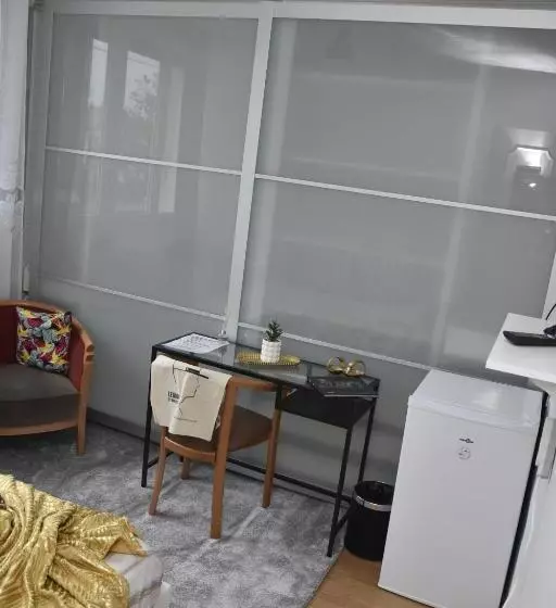 ペンション Chez Mr Le Légionnaire