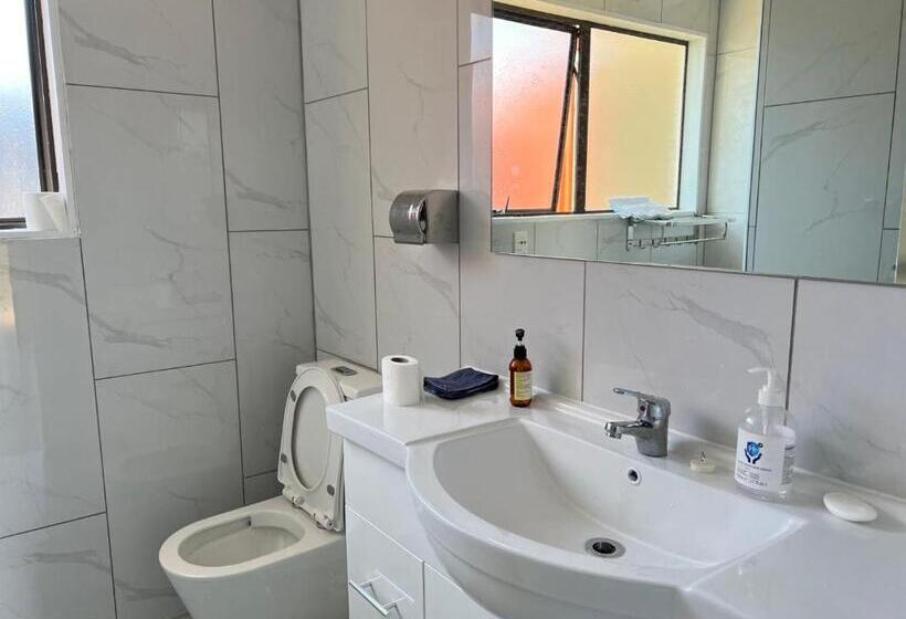 Pension 4 Beds Including 2 Double Beds, 1 Single Bed, And 1 Double Sofa Bed In A Small 1 Bedroom And 1 Loung