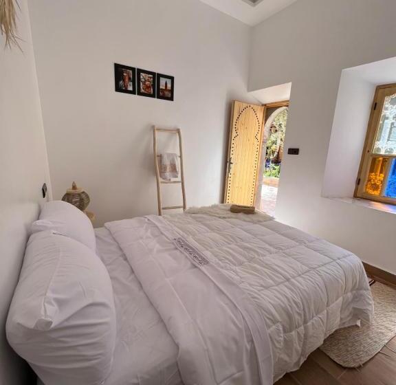 بنسيون Friendly Dades Lodge