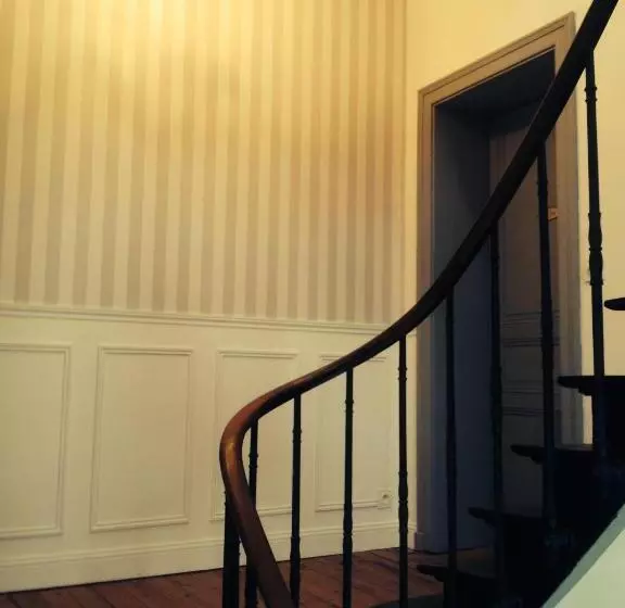 ペンション La Maison De Silly