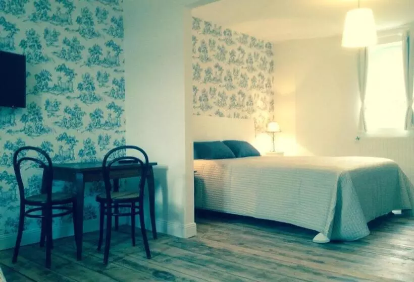 ペンション La Maison De Silly