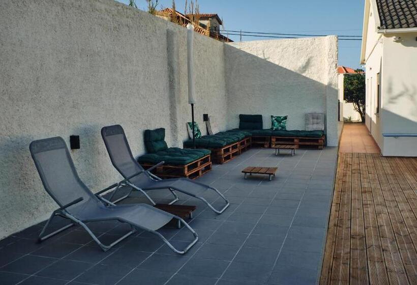 پانسیون Palmeiras Beach House Santa Cruz