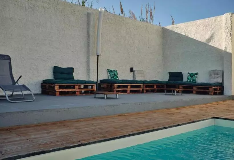 ペンション Palmeiras Beach House   Santa Cruz