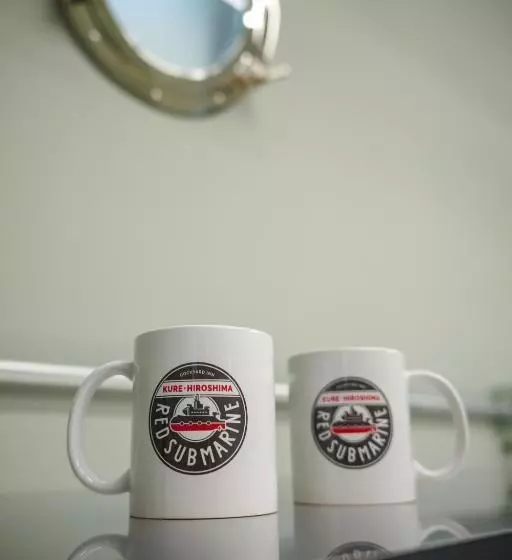 Majatalo Red Submarine