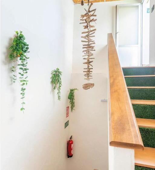 호스텔 Wood&stone Rooms