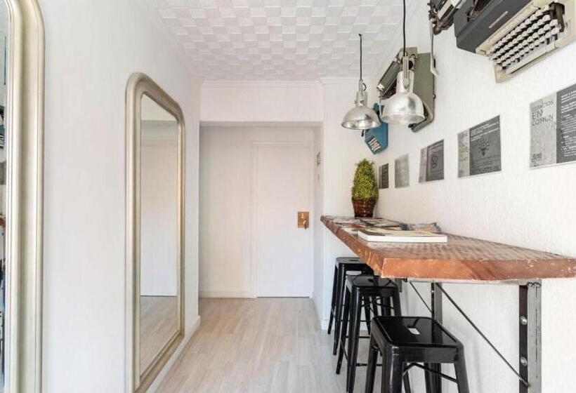 호스텔 Wood&stone Rooms