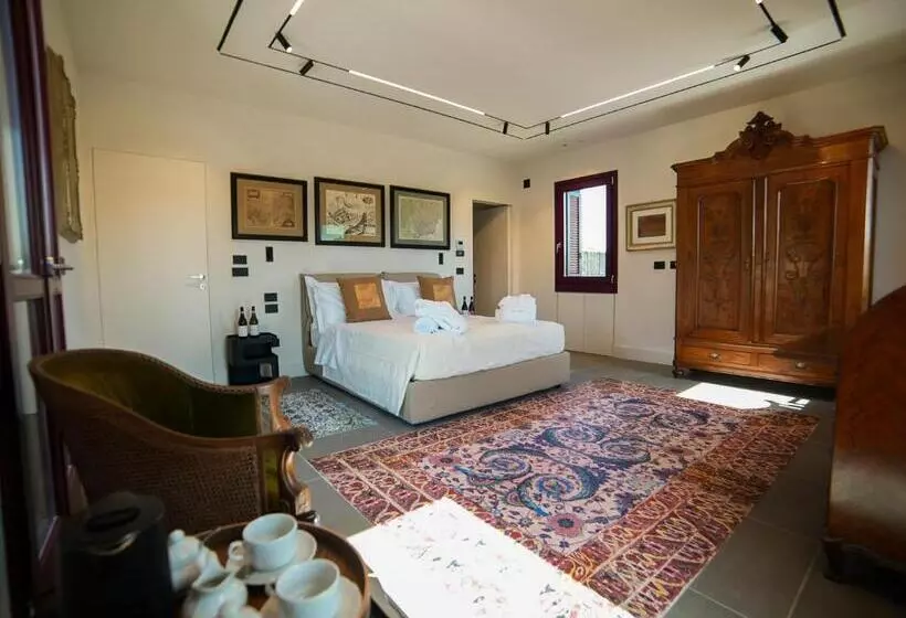 Aamiaismajoitus (B&B) Castello Di Perno Foresteria, Winery & Rooms