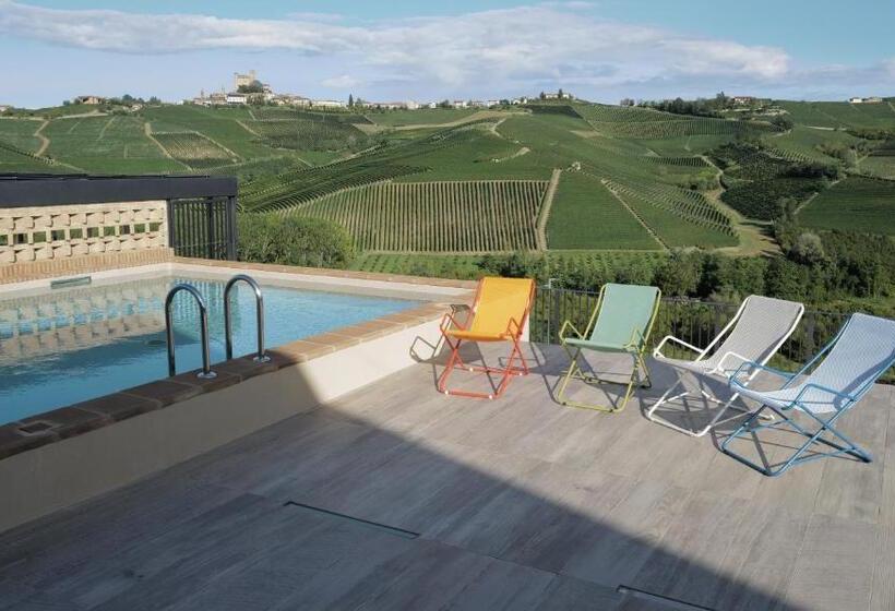 Bed and Breakfast Castello Di Perno Foresteria, Winery & Rooms