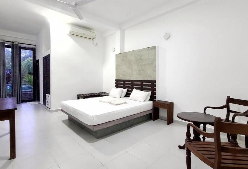 민박 Mirissa Marin Wall Villa Deluxe Double Room