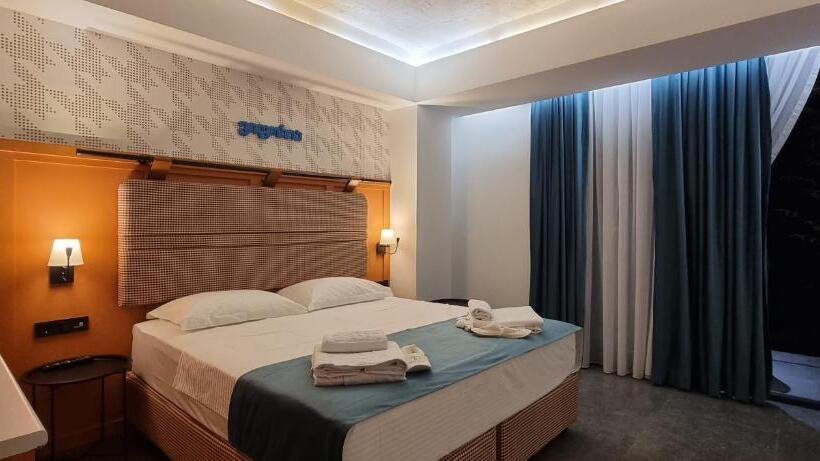 هتل Bamboo Garden